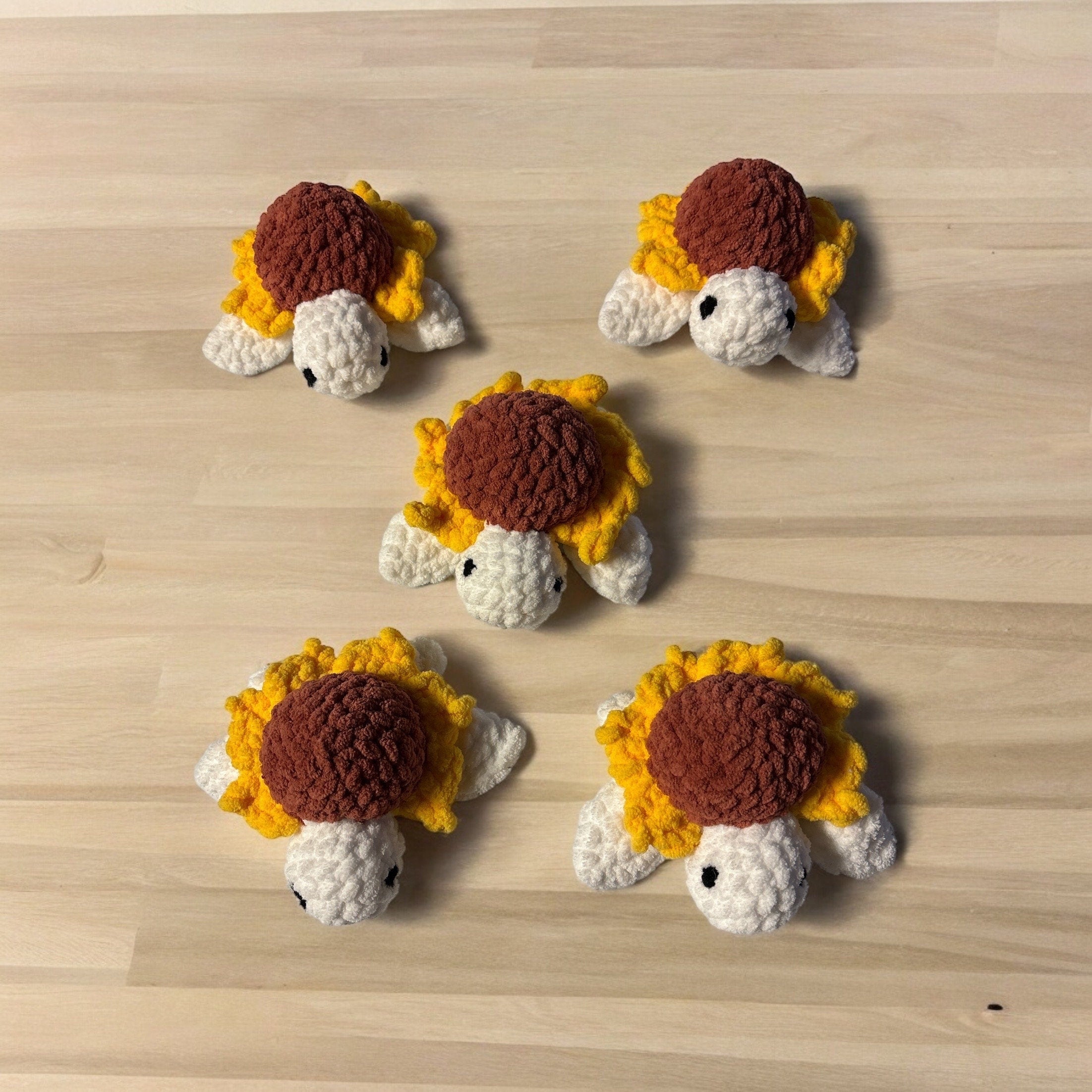 Amigurimi crochet sunflower sea turtle