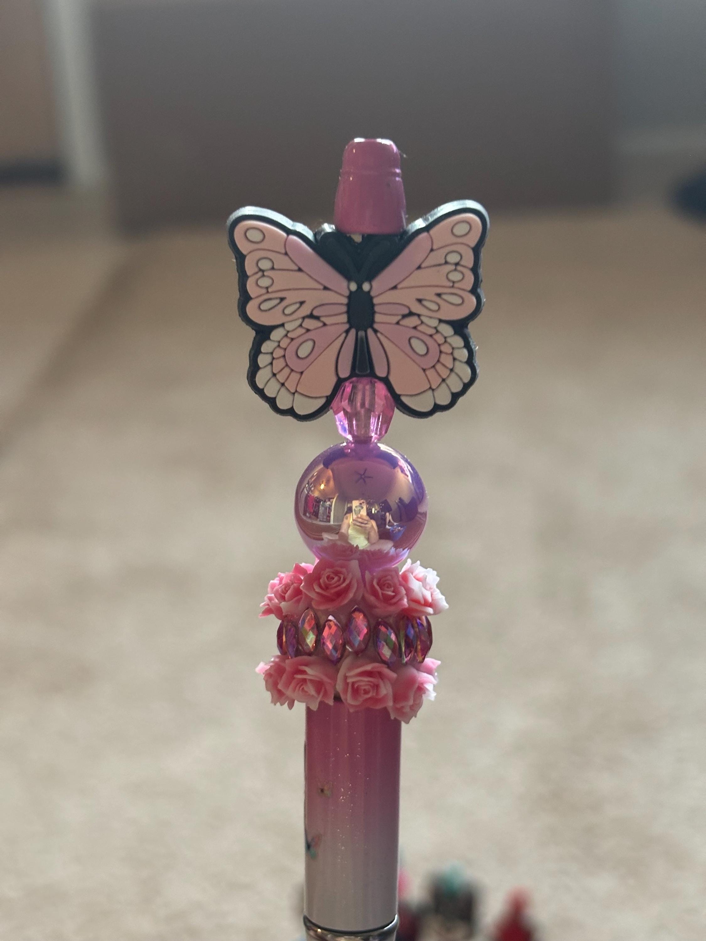 Character Focal Pen with Black Ink Refill