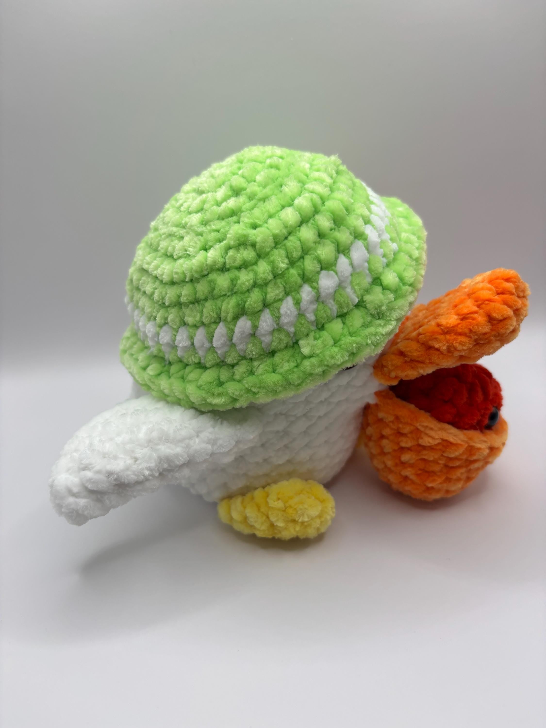 Crocheted Pelican & Crab Set – Chenille Amigurumi Plush, Coastal Décor