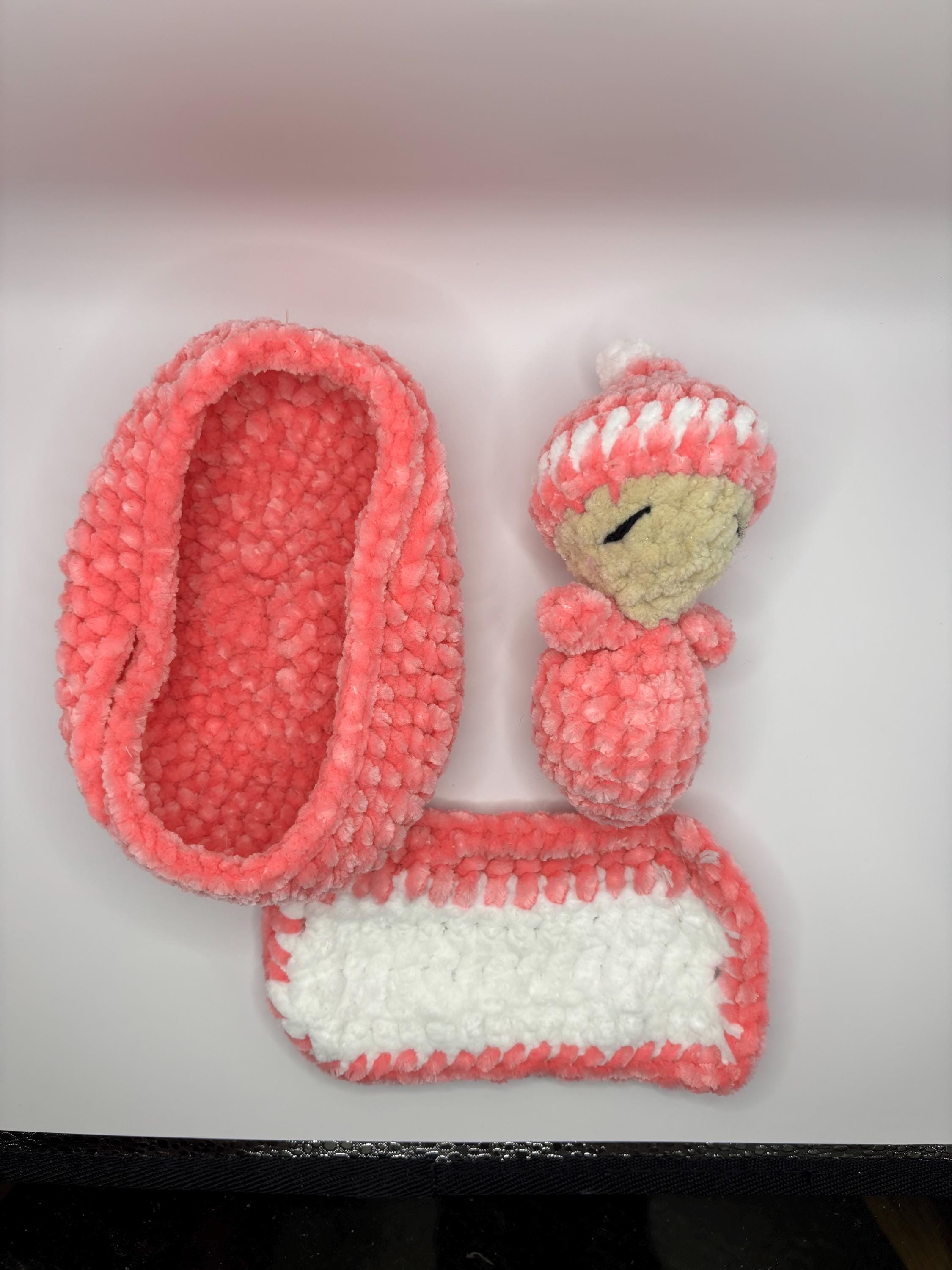 Crochet Baby in Bassinet with Blanket – Soft, Child-Friendly Plush – Handmade Chenille Doll Set