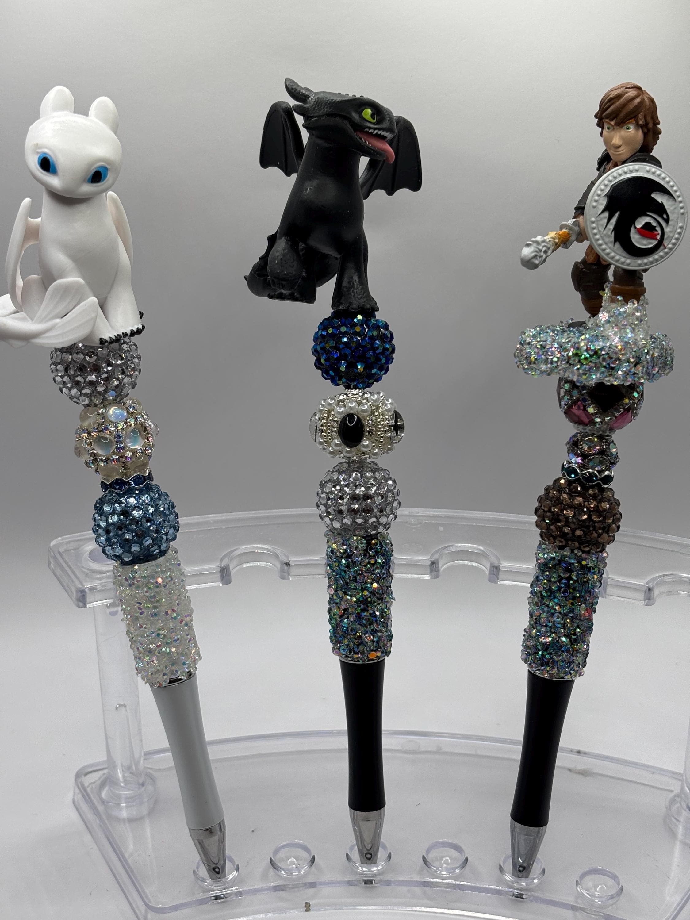 How to Train Your Dragon Inspired Beaded Pens – Toothless, Light Fury & Hiccup