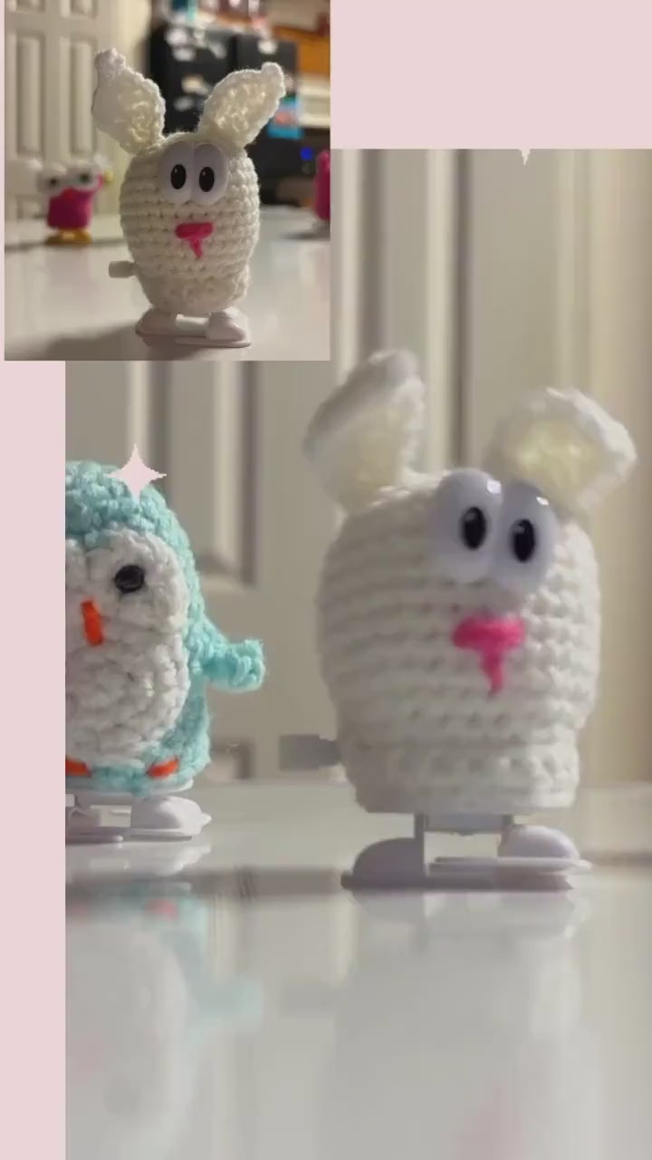 Amigurimi walking pink owl